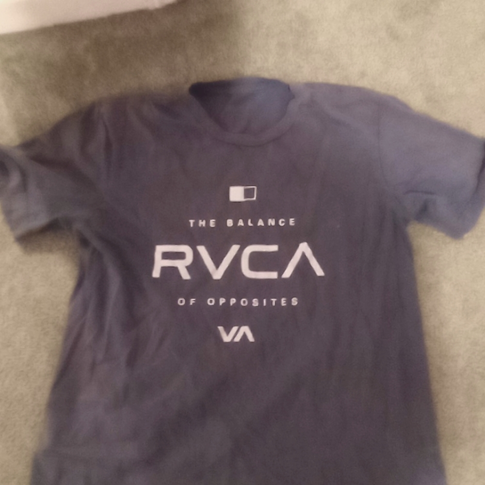 Rvca gray shirt